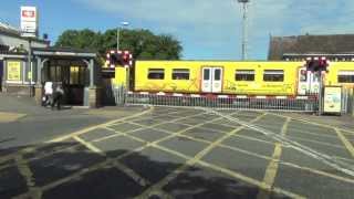 Birkdale Level Crossing [upl. by Eignav]